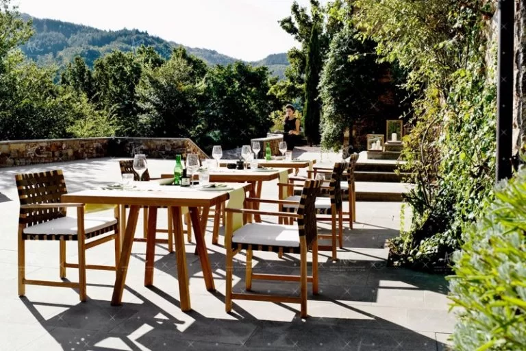 Kinh nghiệm quan trọng khi chọn mua bộ bàn ăn 2-4 ghế