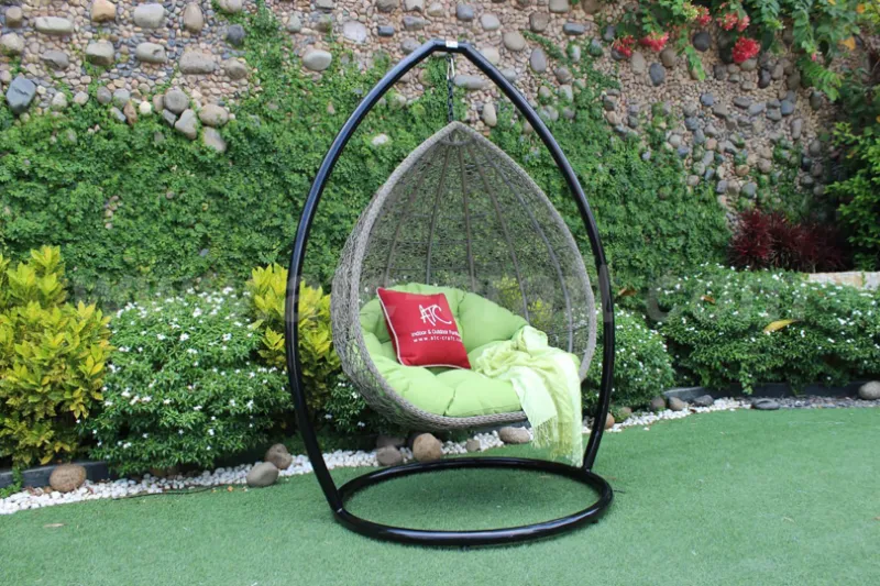 Ghế xích đu mây nhựa