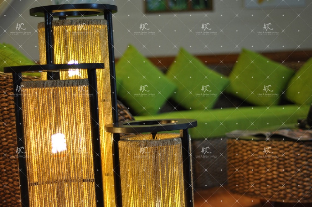 Lưu Ý Để Lựa Chọn Bộ Bàn Ghế Ăn Đẹp Và Chất Lượng 3 Đèn và ánh sáng mềm mại thực sự làm phòng ăn của bạn trở nên hấp dẫn
