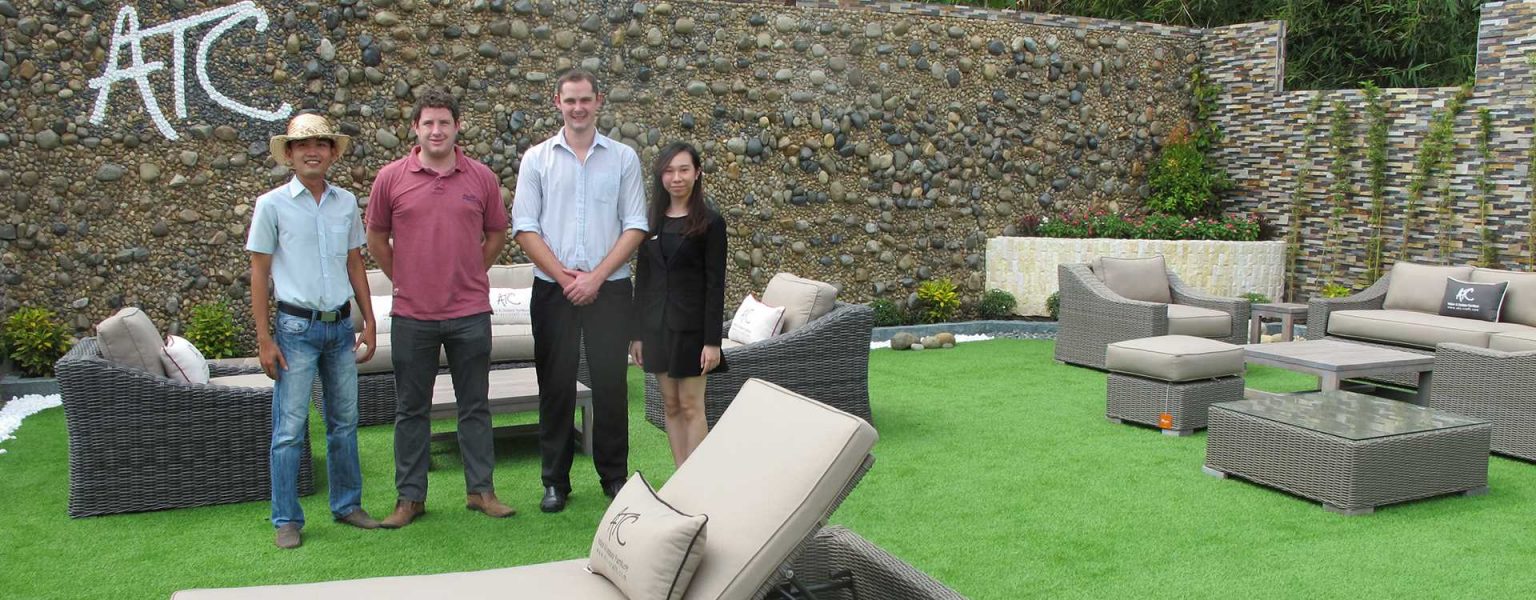 ATC Outdoor Wicker Furniture Manufacturer Client Visits Factory