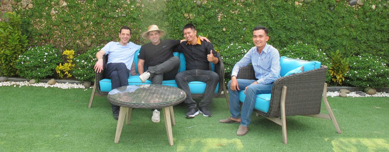 Wicker Patio Furniture Manufacturer Customer Visits Factory