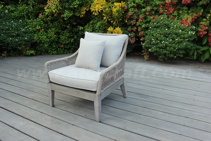 Bộ Sofa 3-1-1 Dây Dù Ngoài Trời RASF-168 2 Cấu tạo bộ sofa 3-1-1 dây dù rất chú trọng tới trải nghiệm sử dụng