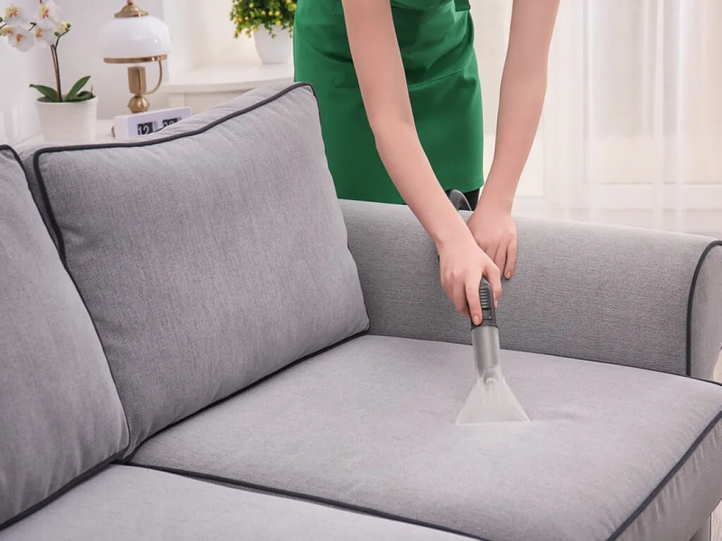 4 Lỗi Thường Gặp Trên Bàn Ghế Hỏng Và Cách Sửa Tại Nhà Hiệu Quả 4 Bảo quản kỹ bàn ghế hạn chế tình huống bị hư hỏng