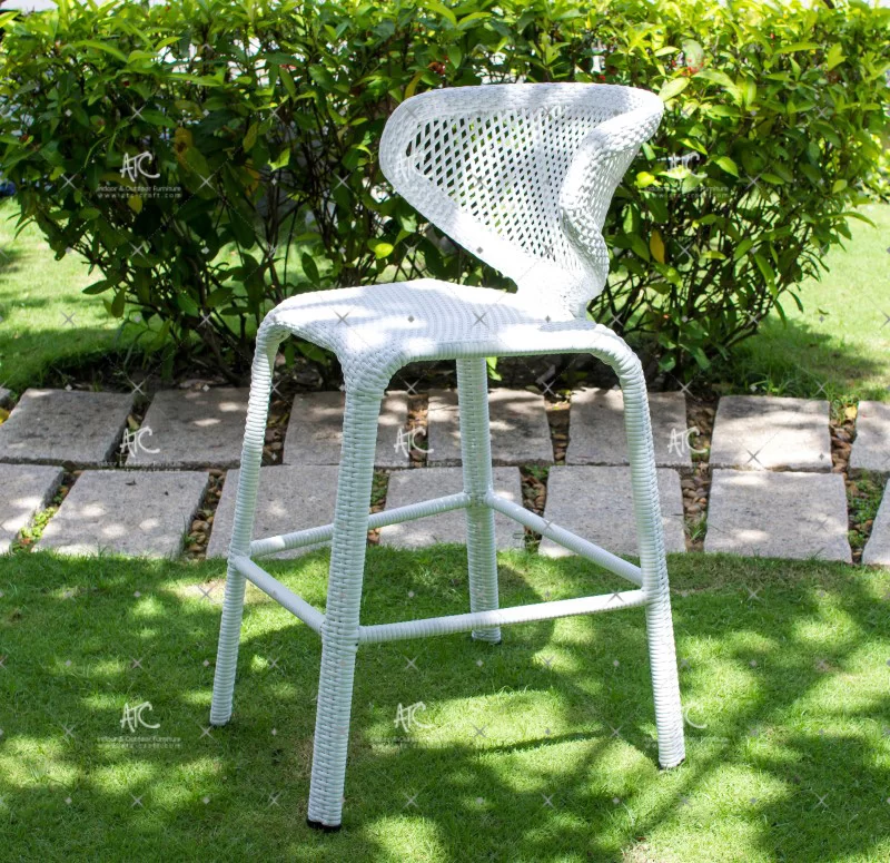 Ghế bar ngoài trời với thiết kế bắt mắt, độc đáo