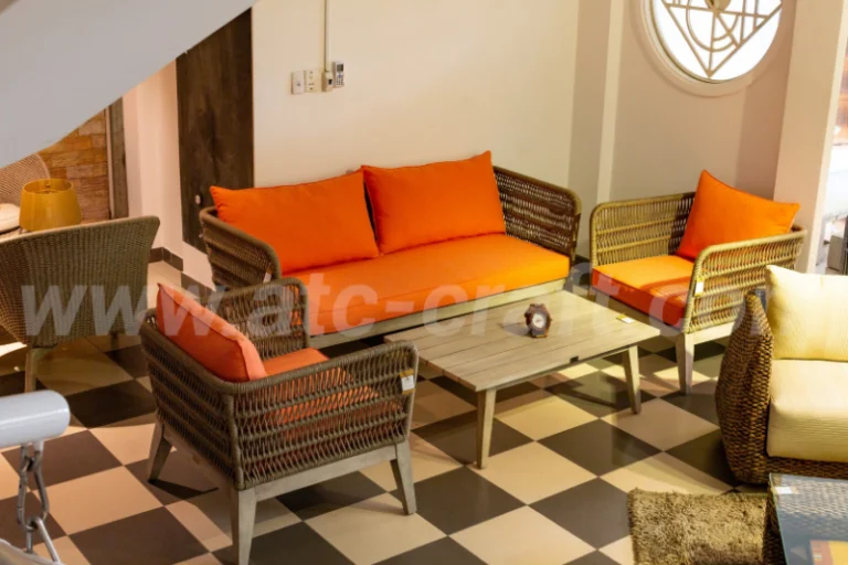 Lựa chọn bàn ghế sofa phù hợp với phong cách không gian