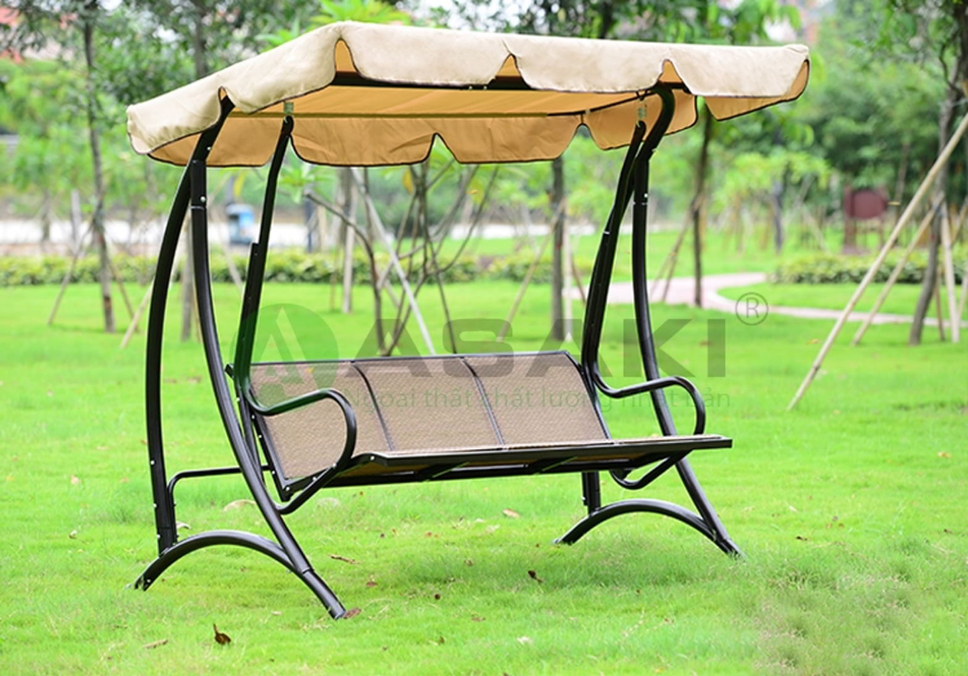 Ghế xích đu chất liệu kim loại dáng truyền thống