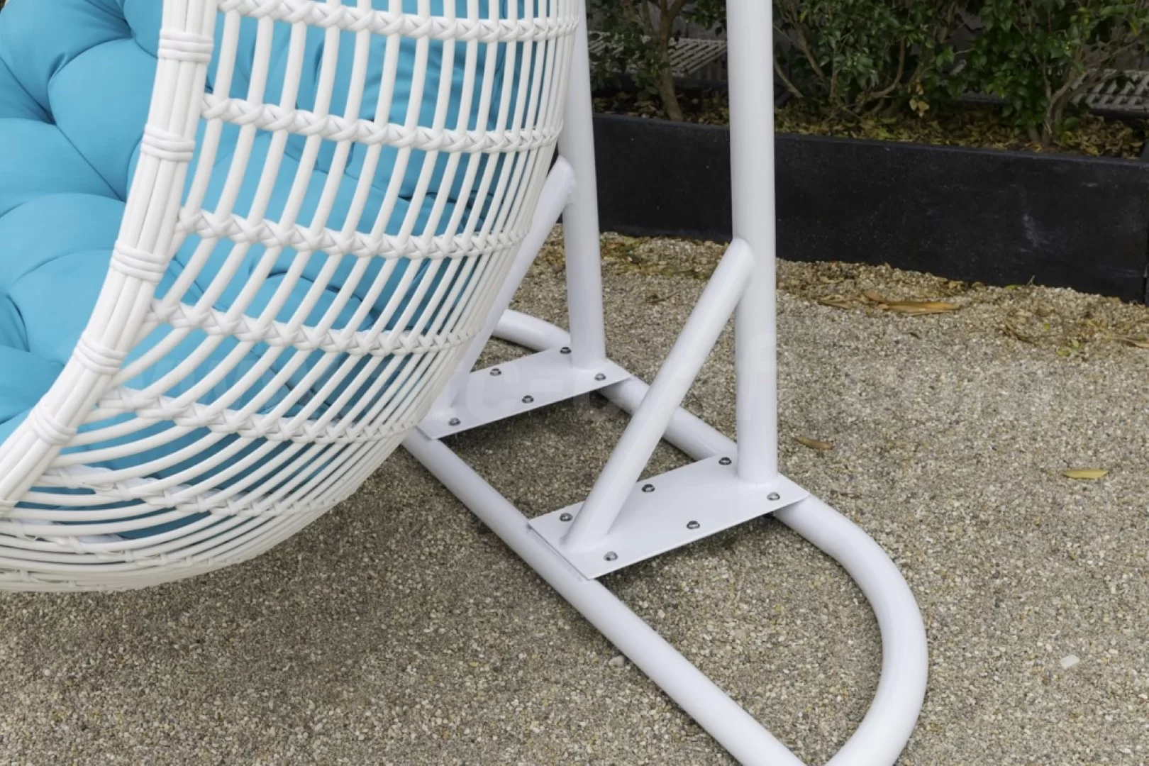 Phần khung của xích đu ngoài trời