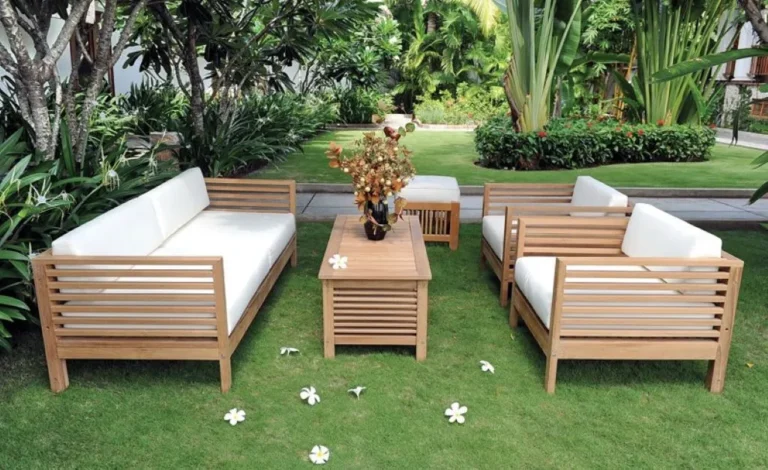 sofa gỗ ngoài trời