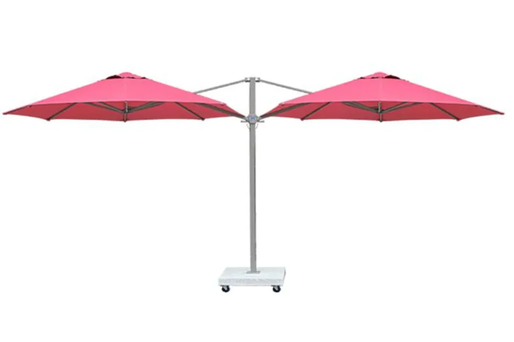 Hướng Dẫn Chọn Dù Quán Cafe Che Nắng Chất Lượng Cao 4 Dù tán đôi (hai tán liên kết) có thiết kế thoát gió, ổn định trong gió mạnh, thích hợp không gian dài như mặt tiền quán